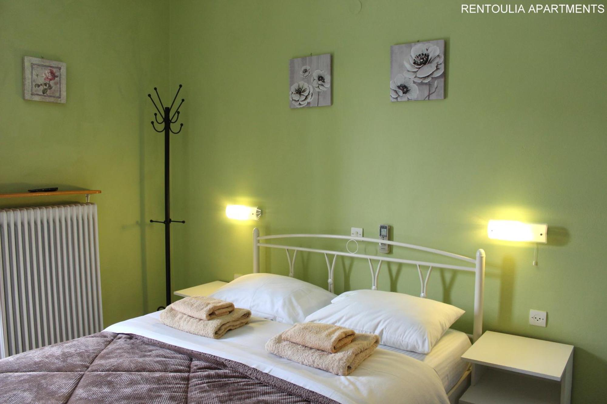 Rentoulia Apartments Poúlithra Eksteriør billede